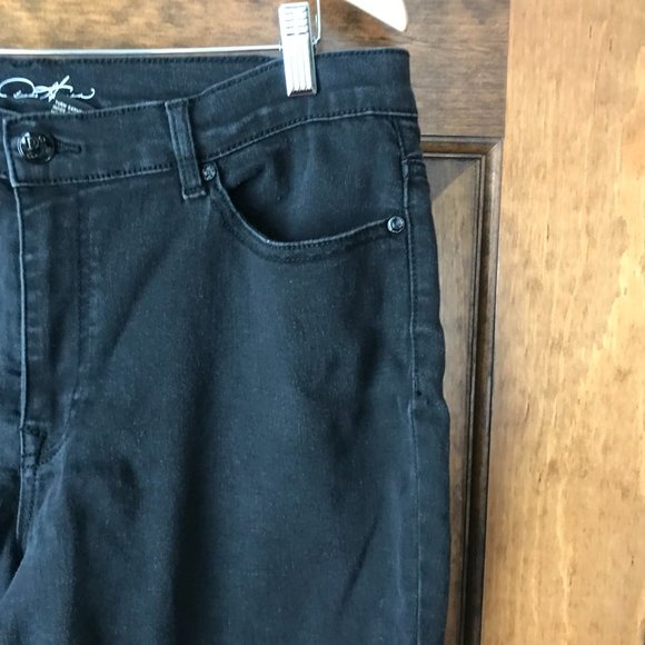 FINAL DAY - FINAL PRICE - DG2 Diane Gilman Black Cropped 5-Pocket Jeans Size 16 - Picture 5 of 9